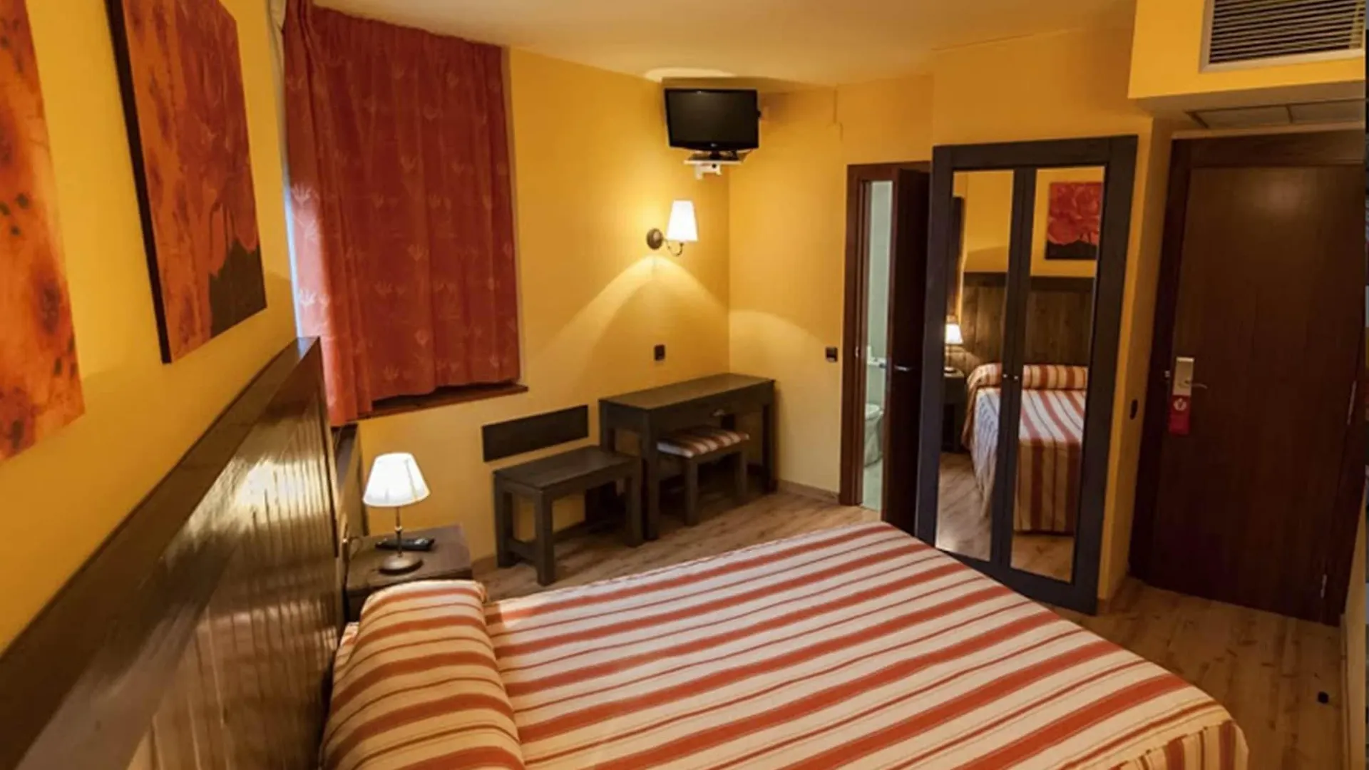 **  Hotel Viella Spain