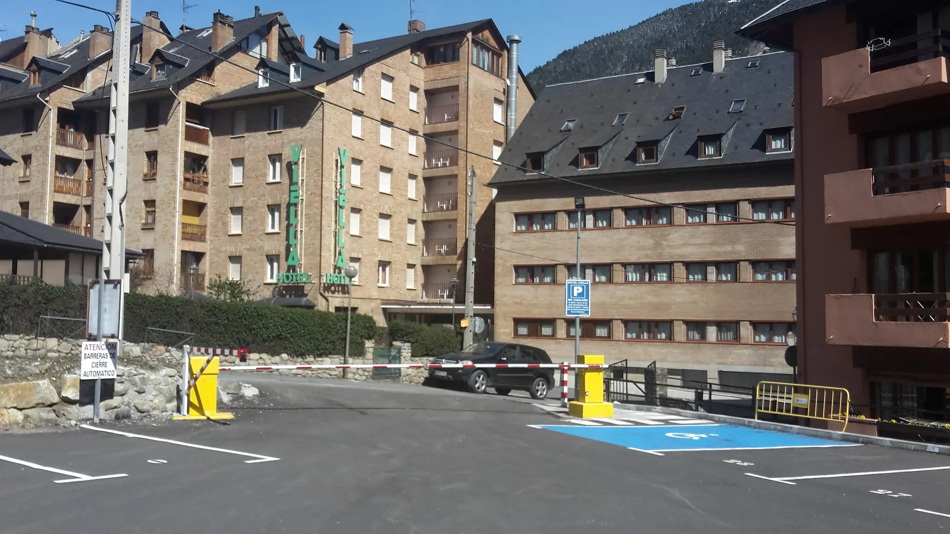 **  Hotel Viella Spain